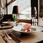 Parkhotel Schoenegg