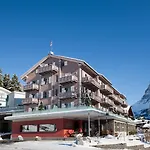 Parkhotel Schoenegg Гріндельвальд