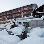 Parkhotel Schoenegg Готель Гріндельвальд