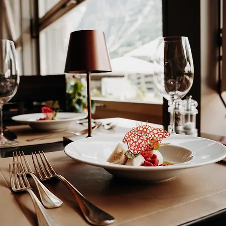 Parkhotel Schoenegg