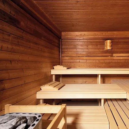 מלון Parkhotel Schoenegg גרינדלוולד