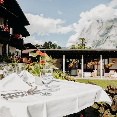 Szálloda Parkhotel Schoenegg Grindelwald
