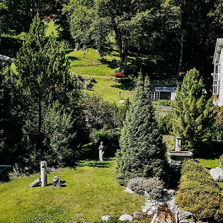 Parkhotel Schoenegg Готель Гріндельвальд