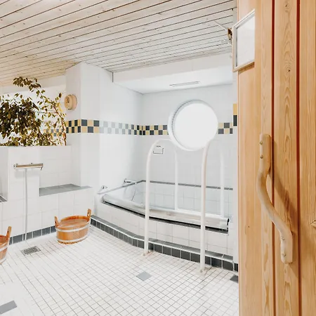 Hotell Parkhotel Schoenegg 3*