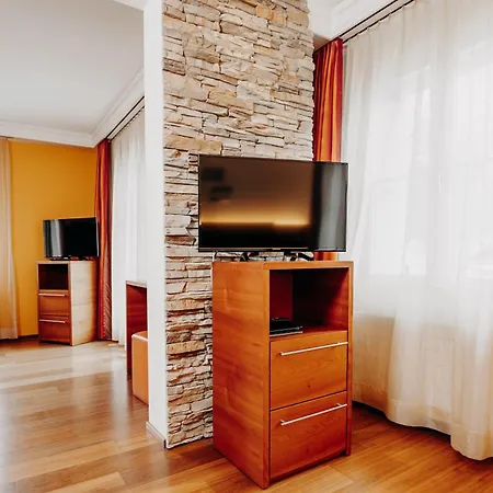 Parkhotel Schoenegg 3* Γκρίντελβαλντ