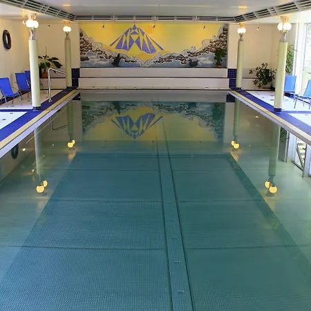 Ξενοδοχείο Parkhotel Schoenegg 3*