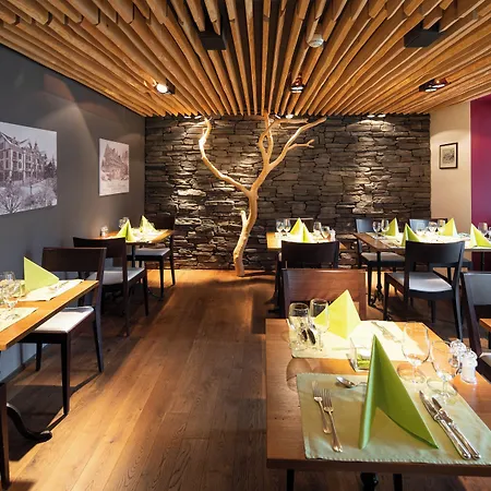 Parkhotel Schoenegg Γκρίντελβαλντ